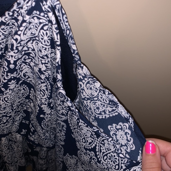 Altar’d State, Navy & White, open shoulder, romper - Picture 3 of 5